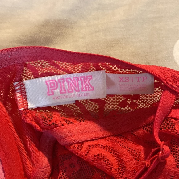 Victoria’s Secret Pink Bras - Picture 4 of 5